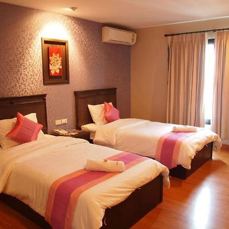 Lanna House Otel Chiang Mai Oda fotoğraf
