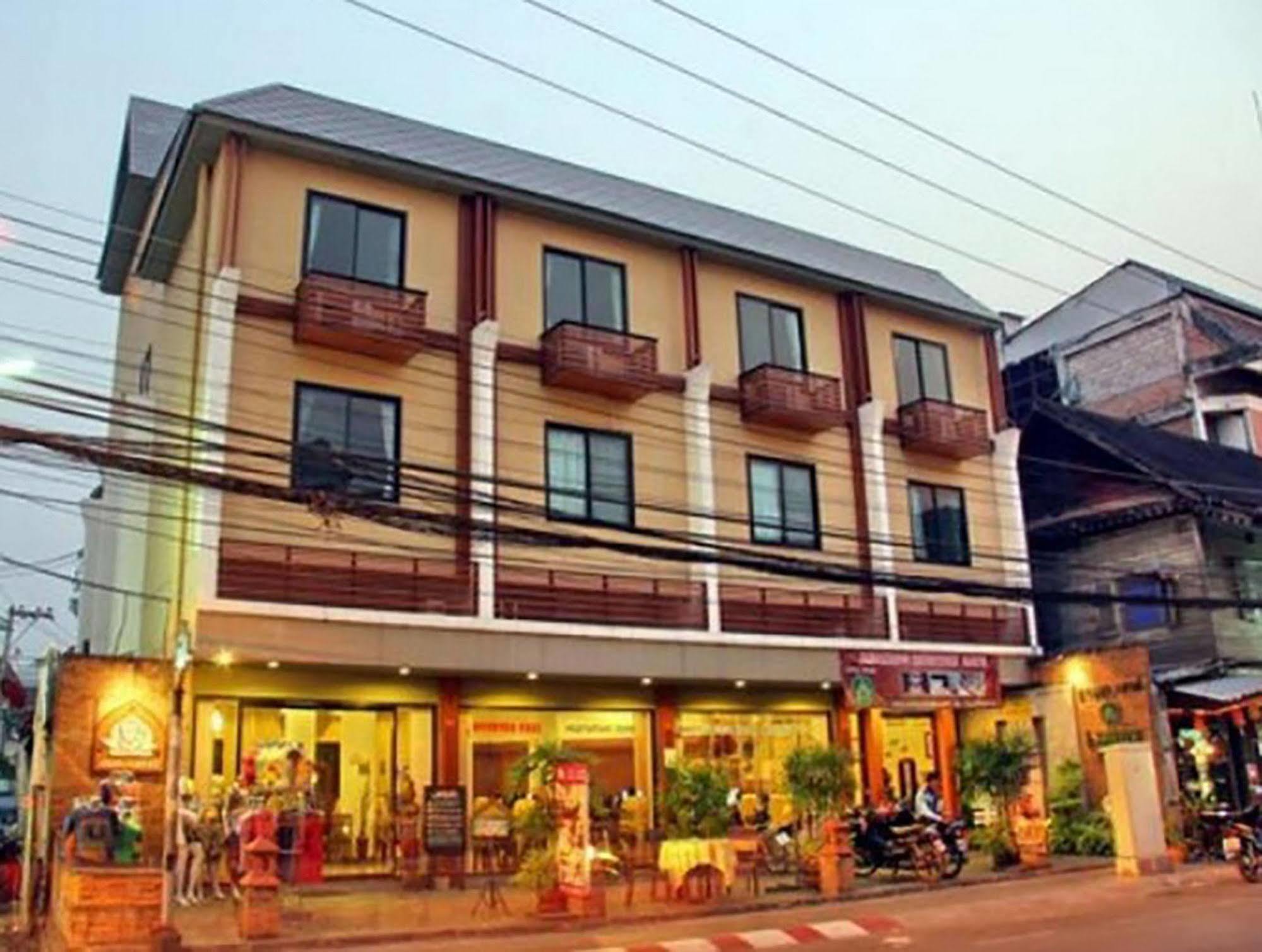 Lanna House Otel Chiang Mai Dış mekan fotoğraf