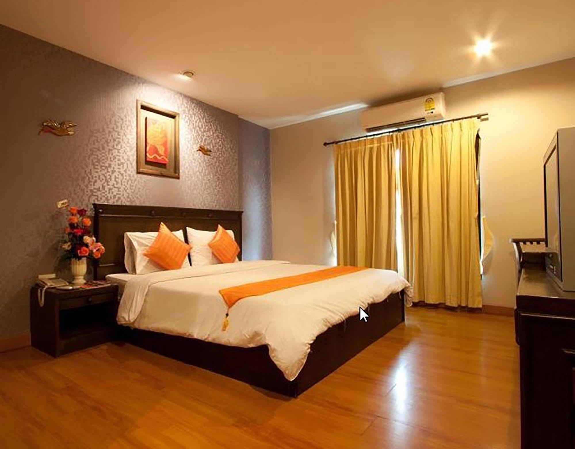 Lanna House Otel Chiang Mai Dış mekan fotoğraf